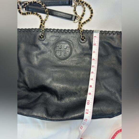 Tory Burch Large Pebble Black Leather East West Tote Bag Gold Chain Hardware - Picture 8 of 9